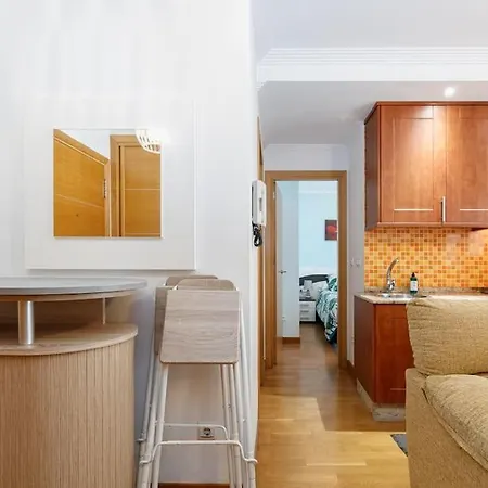 Estilo, Modernidad Y Confort By Cabana * Vigo
